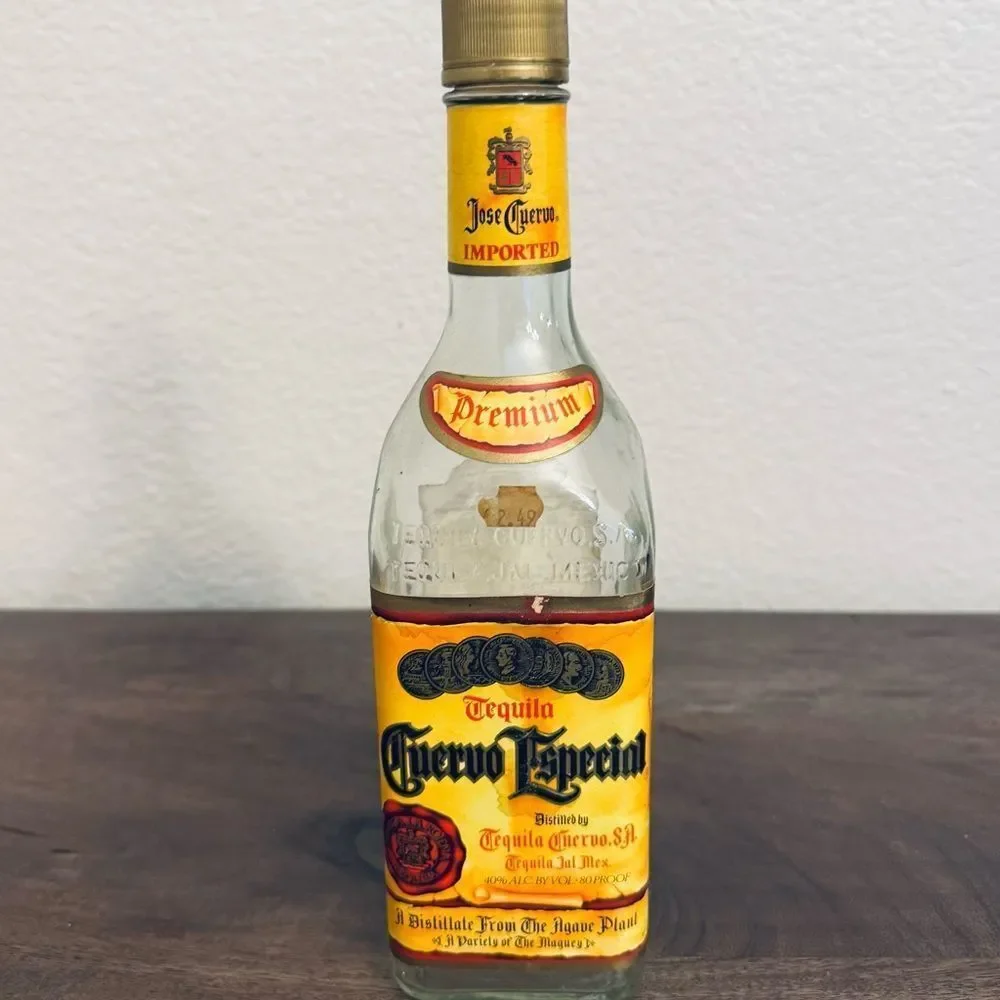 Vintage Jose Cuervo Tequila Especial Glass Bottle